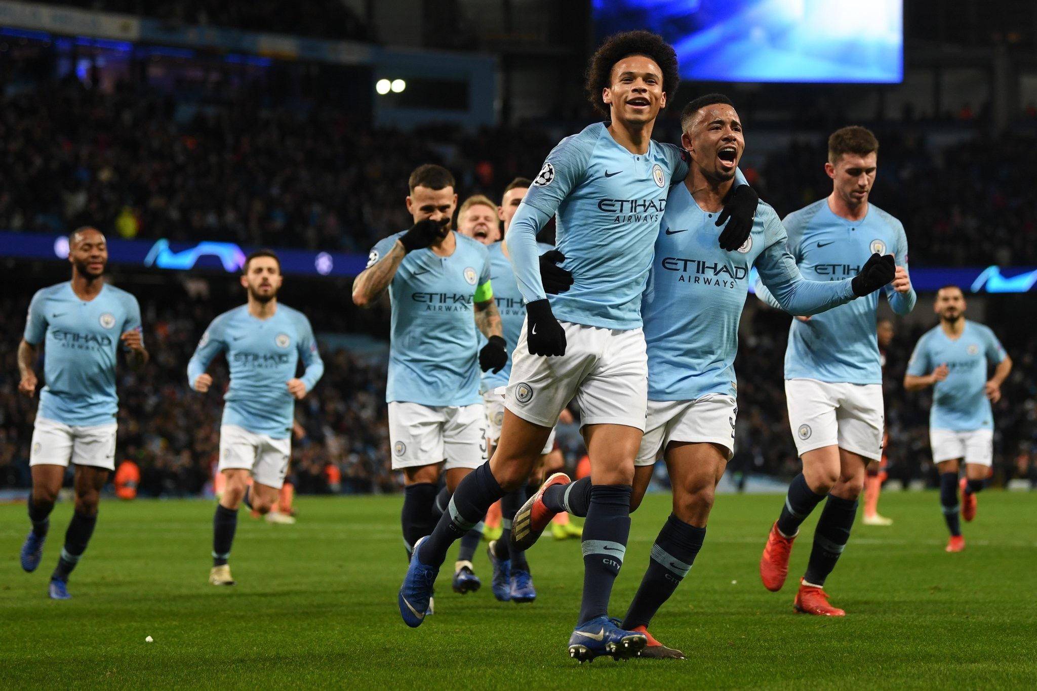 從他在比賽 從他在比賽